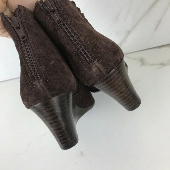 Jack Rodgers Brown Scalloped Wedge Booties 5.5 - Picture 5 of 8